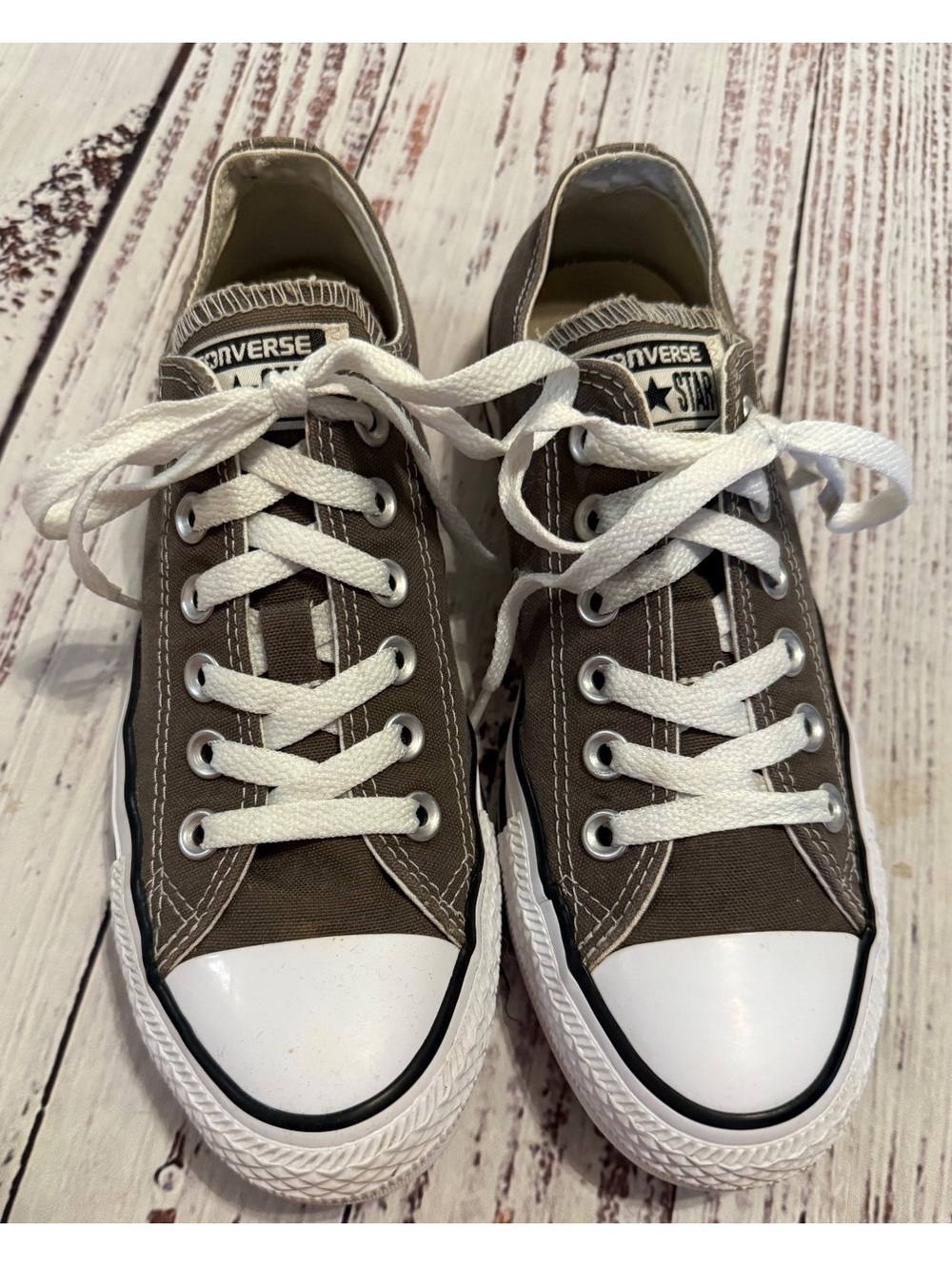 Converse All Star Gray Low Top Shoes Women’s 7 Men’s 5